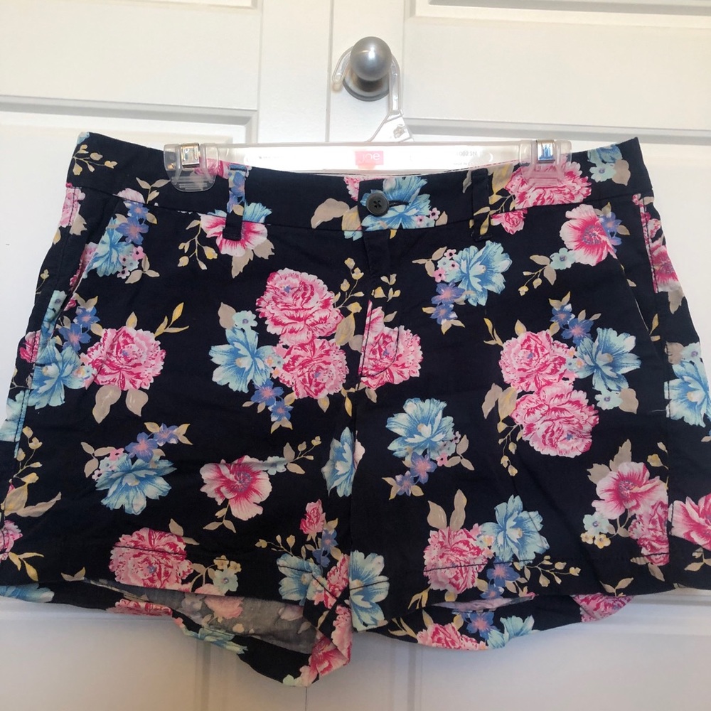 Floral Patterned Shorts